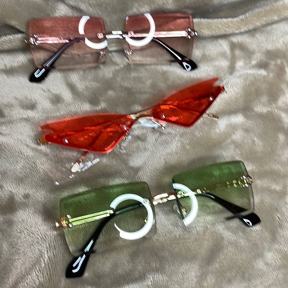 3 pairs of unbranded new Sunglasses
